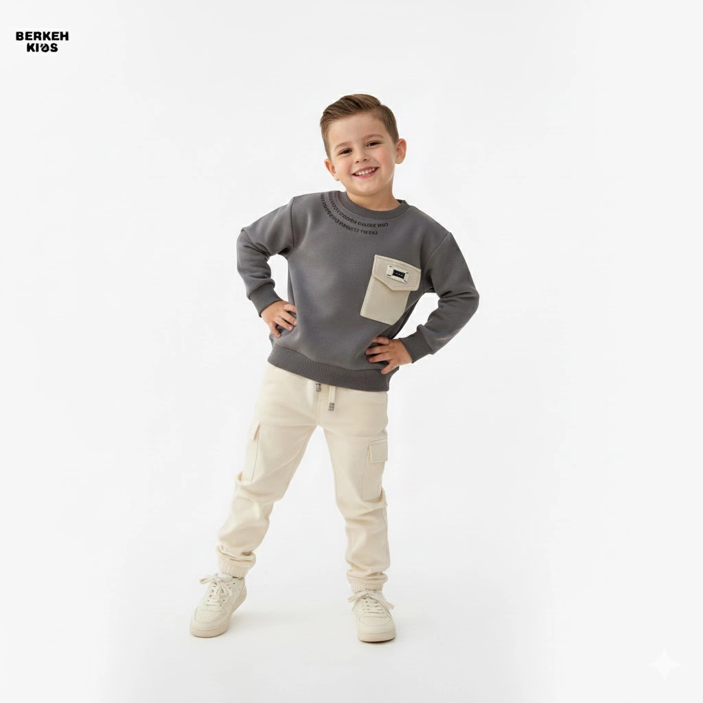 مدل بلوز دورس بچگانه پسرانه رنگ طوسی با جیب کرم روشن