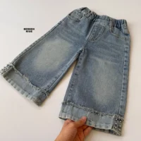 شلوار بگ دخترانه آبی روشن با طراحی آزاد و دوخت ظریف
