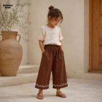 شلوار گشاد تابستانه دخترانه کرم روشن با دمپای گلدوزی شده